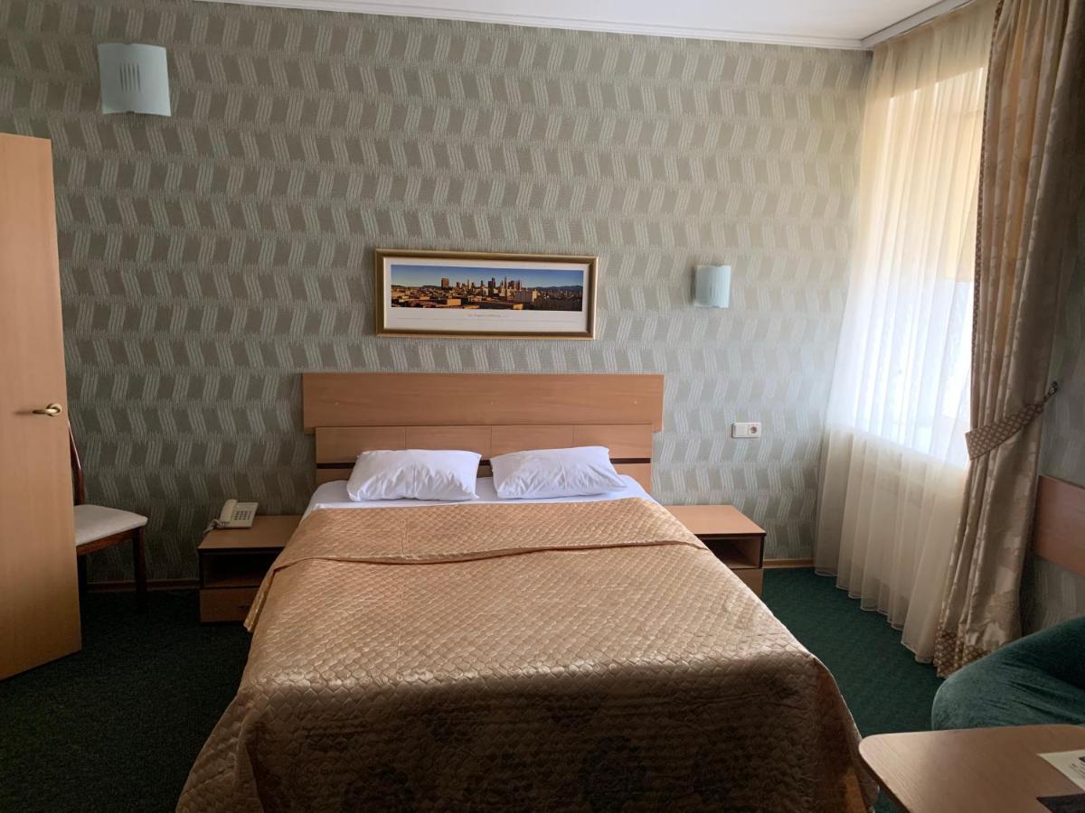 Hotel Dobrodiy Vinnycja Exteriér fotografie